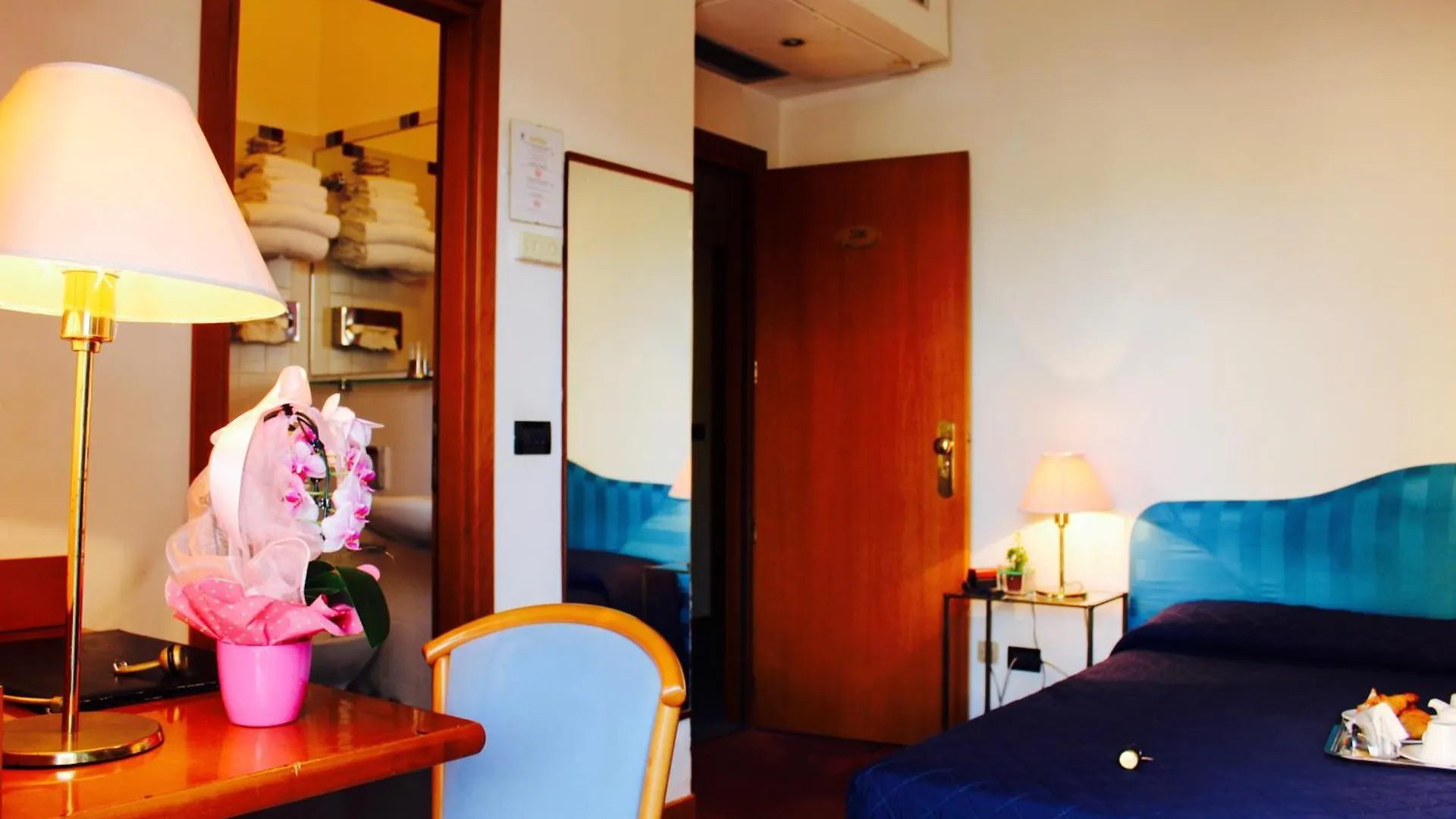 Arcangelo Roof Hotel Rimini 3*,  Italia